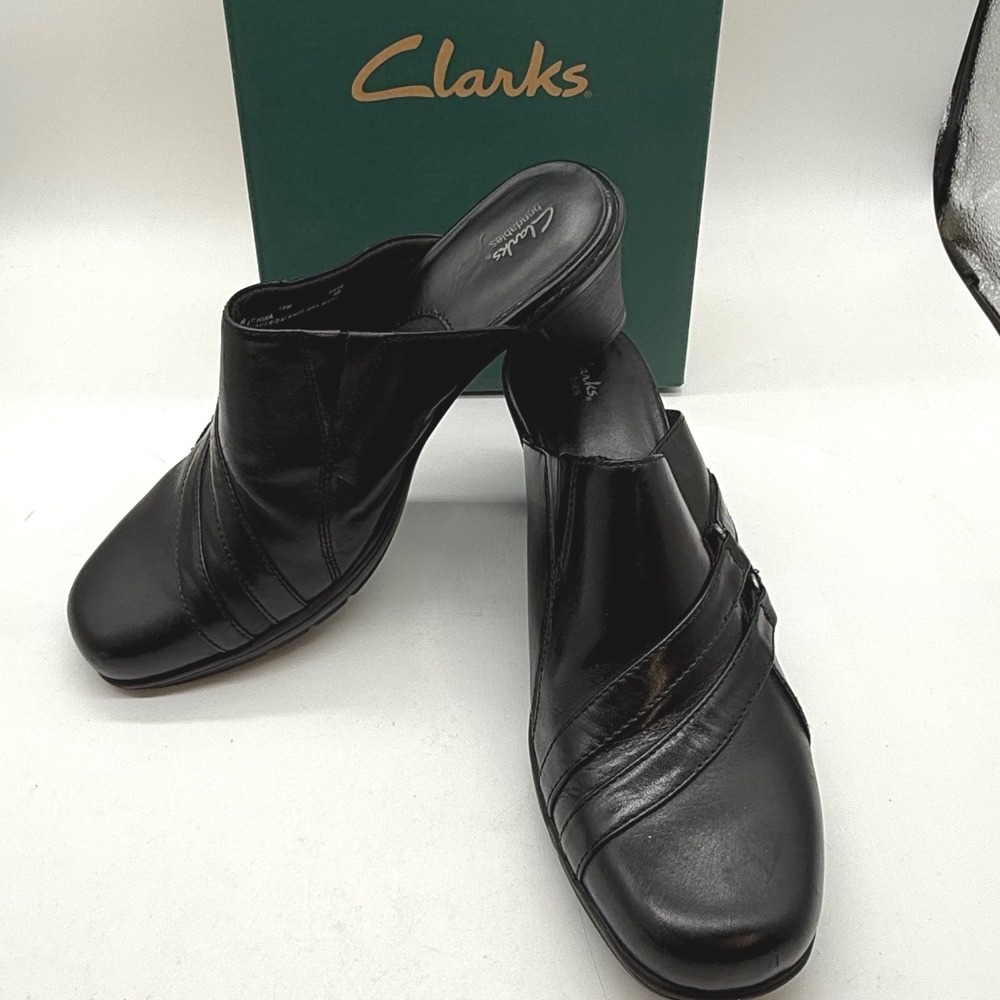 Clarks Kindhearted 80420 Black Leather Heeled Mules Clogs Womens 10 M Boxed
